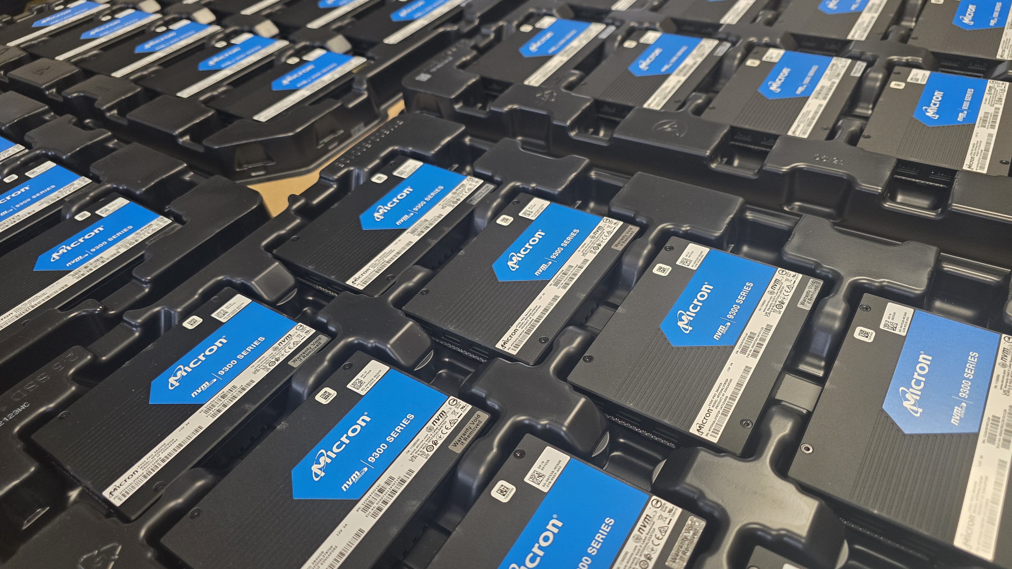 NEW Micron 9300 Pro 3.84TB U.2 NVMe Enterprise SSD MTFDHAL3T8TDP 2Year Warranty