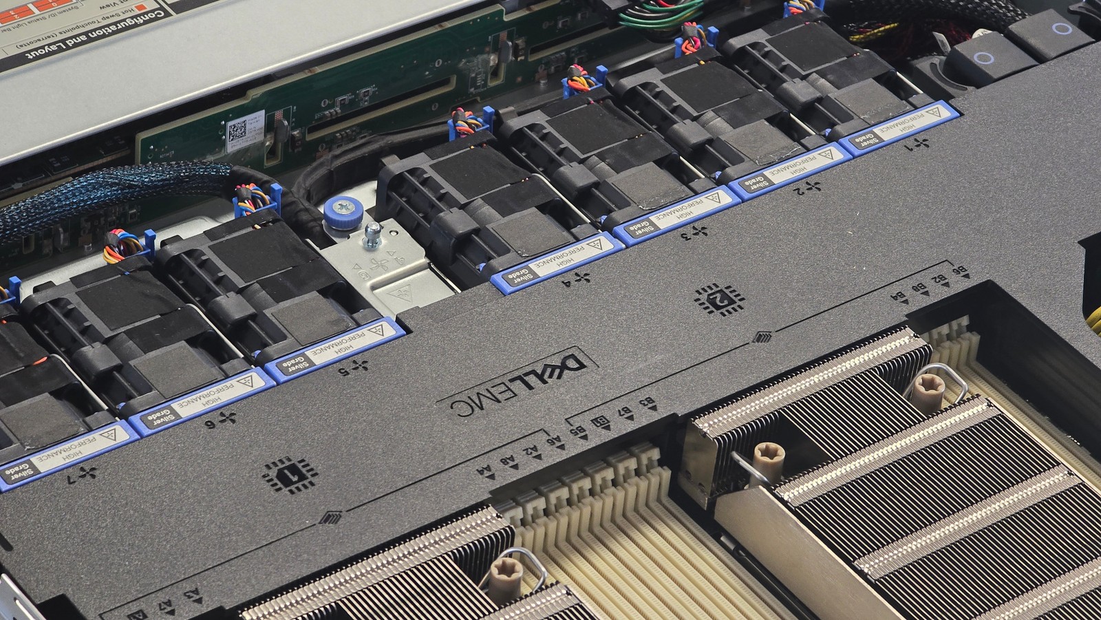 Dell PowerEdge R650xs 2x Gold 5320 26Core 2.2GHz 512GB RAM 8SFF H755 RAID 2PSU 6