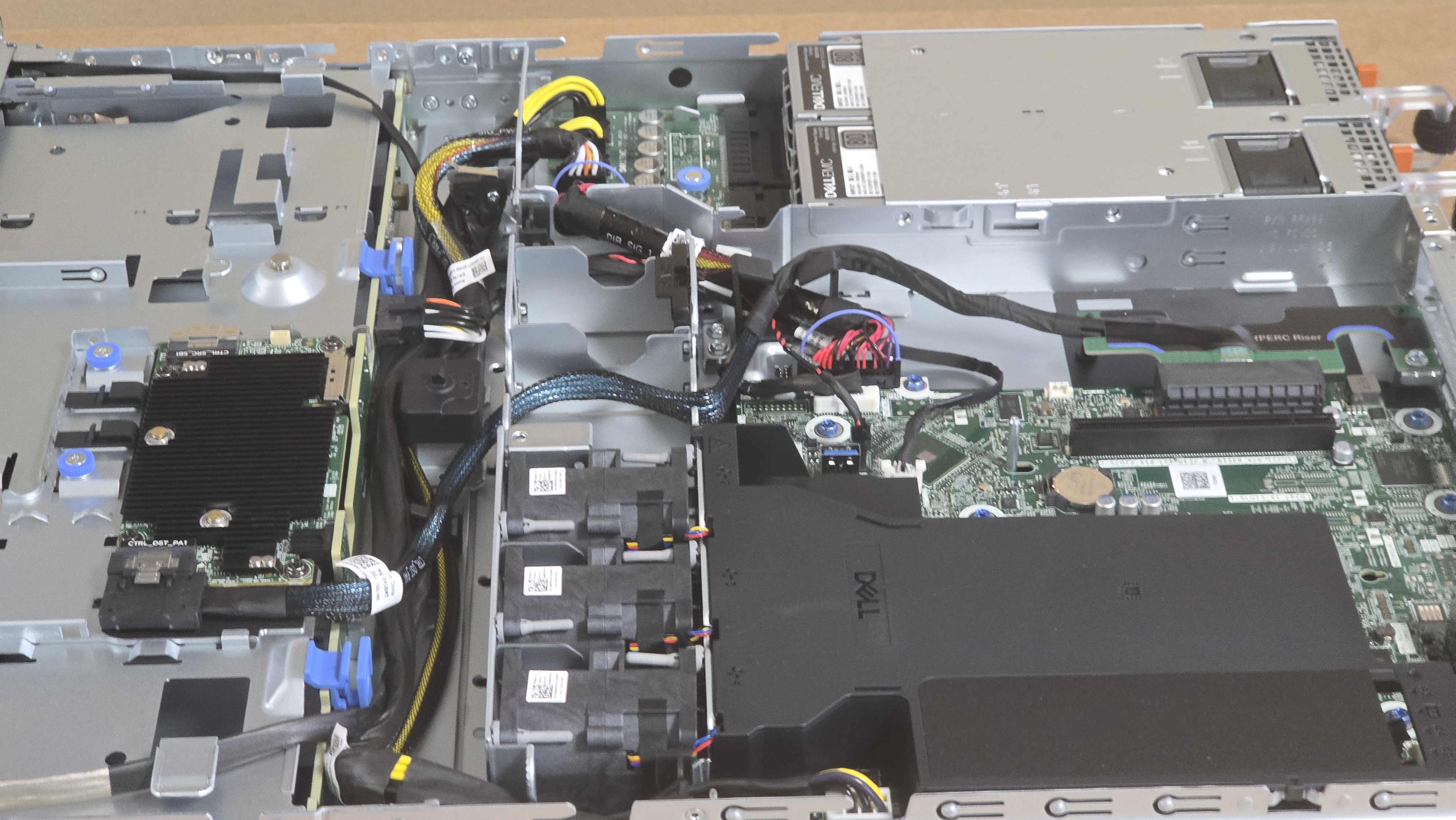 NEW DELL Poweredge R360 Xeon 6333P 3.1GHz 64GB RAM 4LFF 480GB SSD H755 RAID 3Y W 5