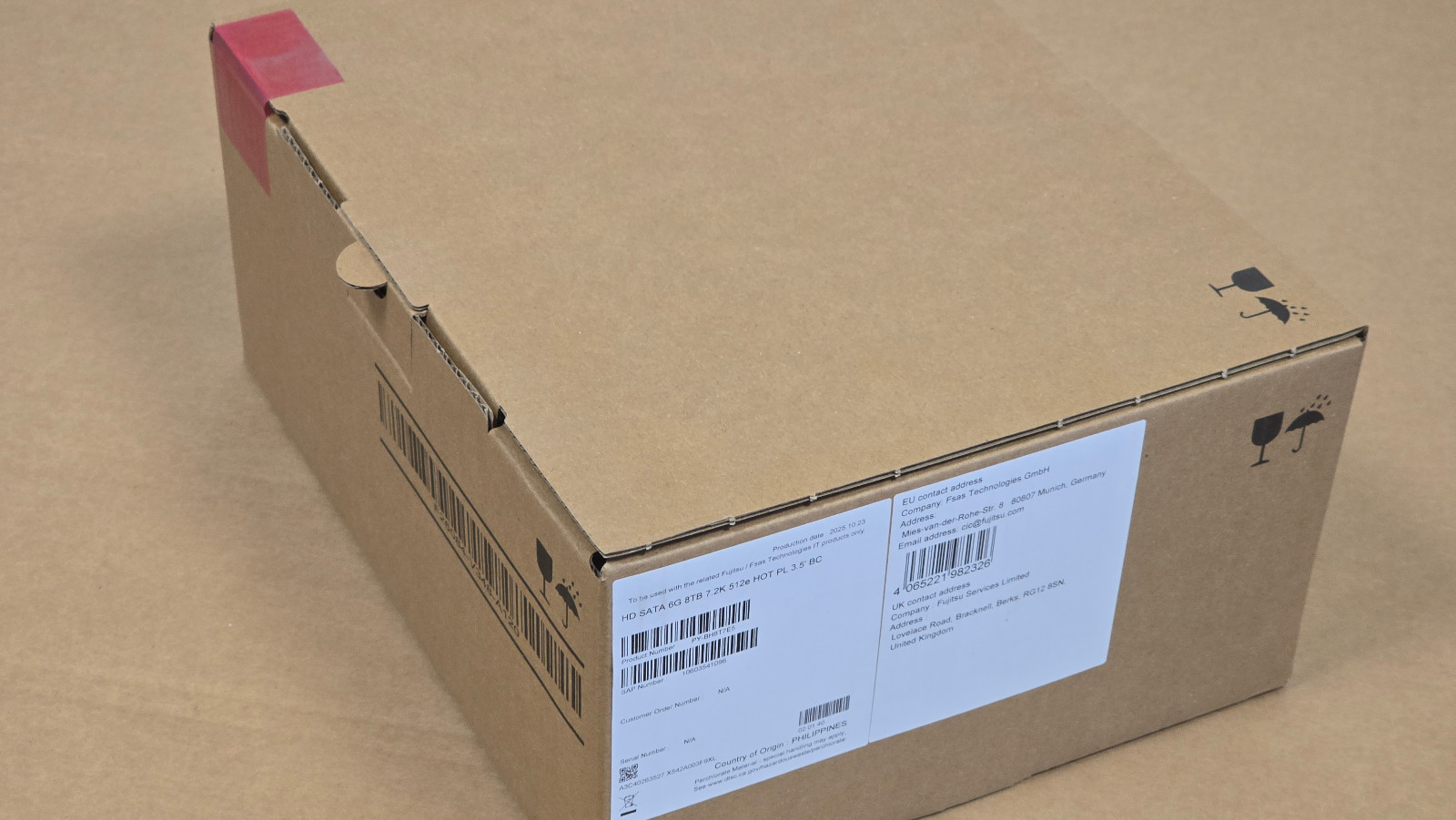 NEW Fsas Fujitsu 8TB SATA HDD LFF 3,5