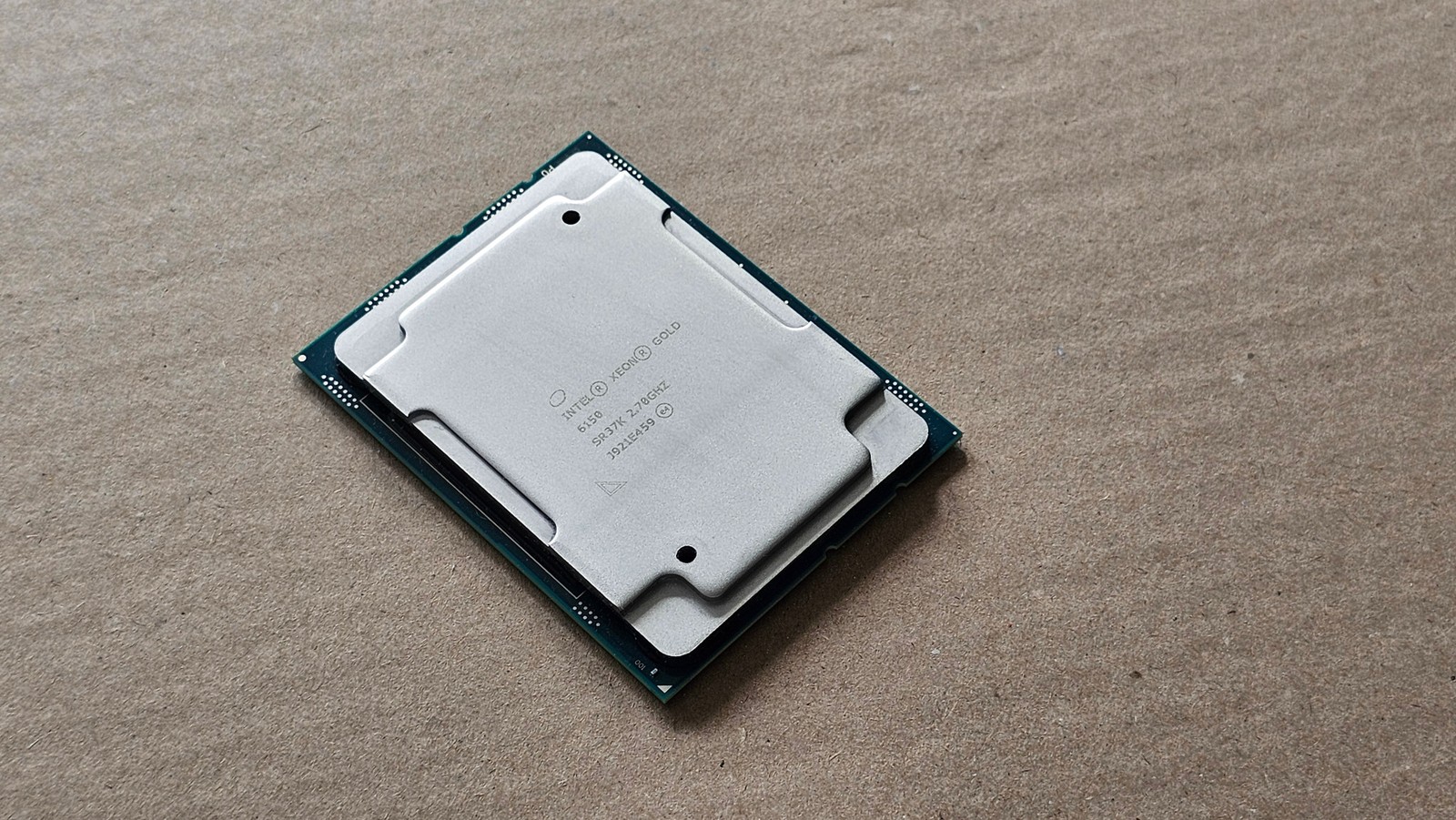 Intel Xeon Gold 6150 18Core 2.7GHz 24,75MB LGA3647 SR37K 1Year Warranty 4