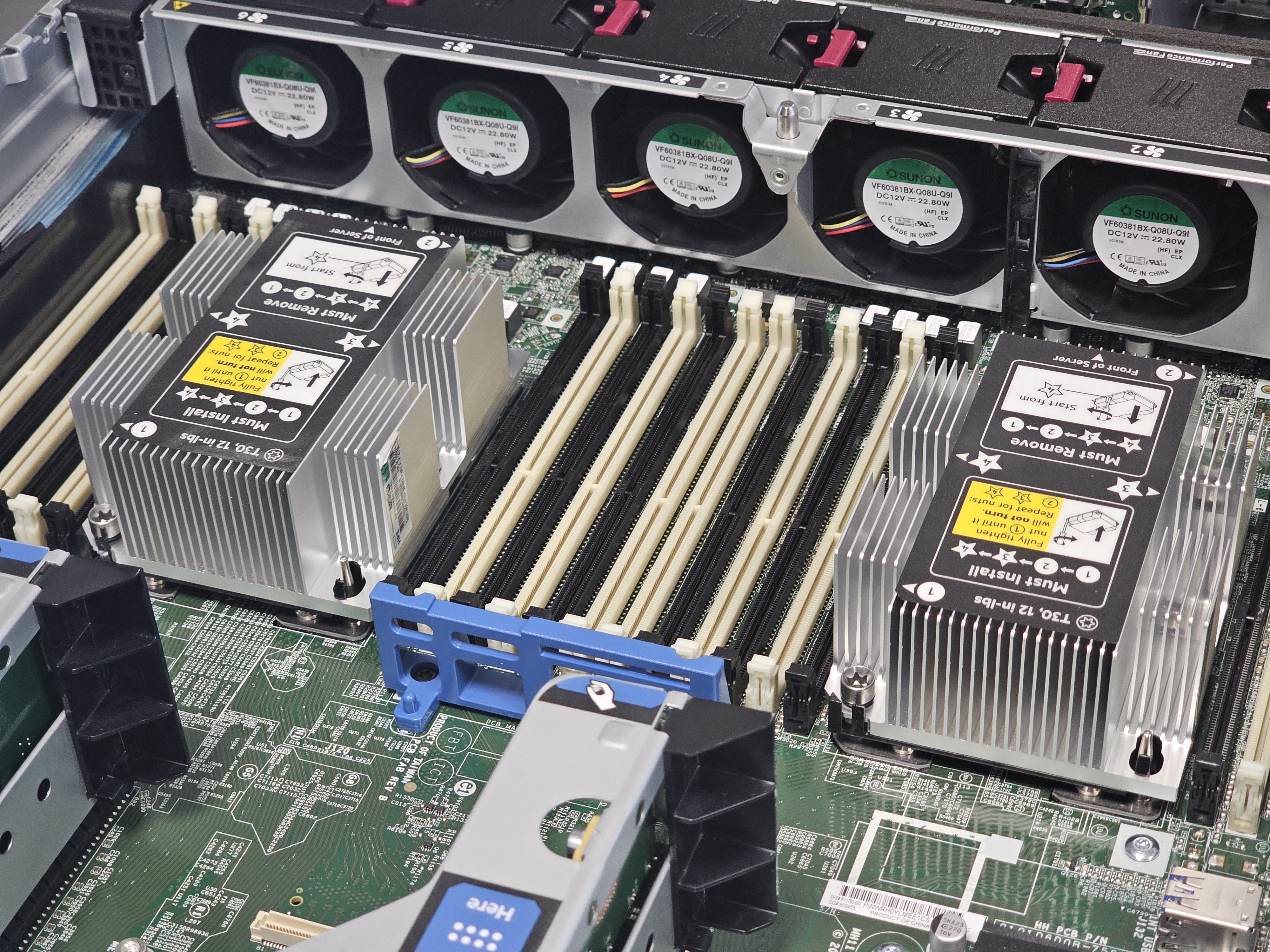 SPEC HPE DL380 Gen10 2x Gold 5118 2,3GHz 16SFF (8x NVMe) P408i-a RAID 2PSU 3