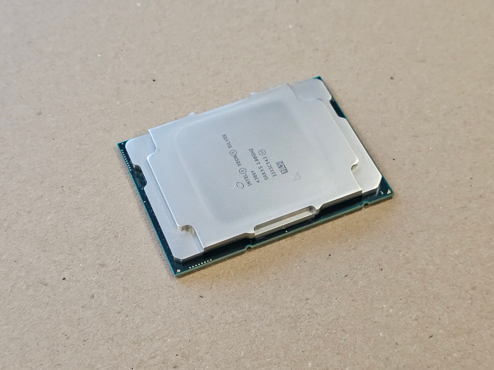 Intel Xeon Silver 4309Y 8Core 2.8GHz 12MB LGA4189 105W SRKXS 2Year Warranty 2