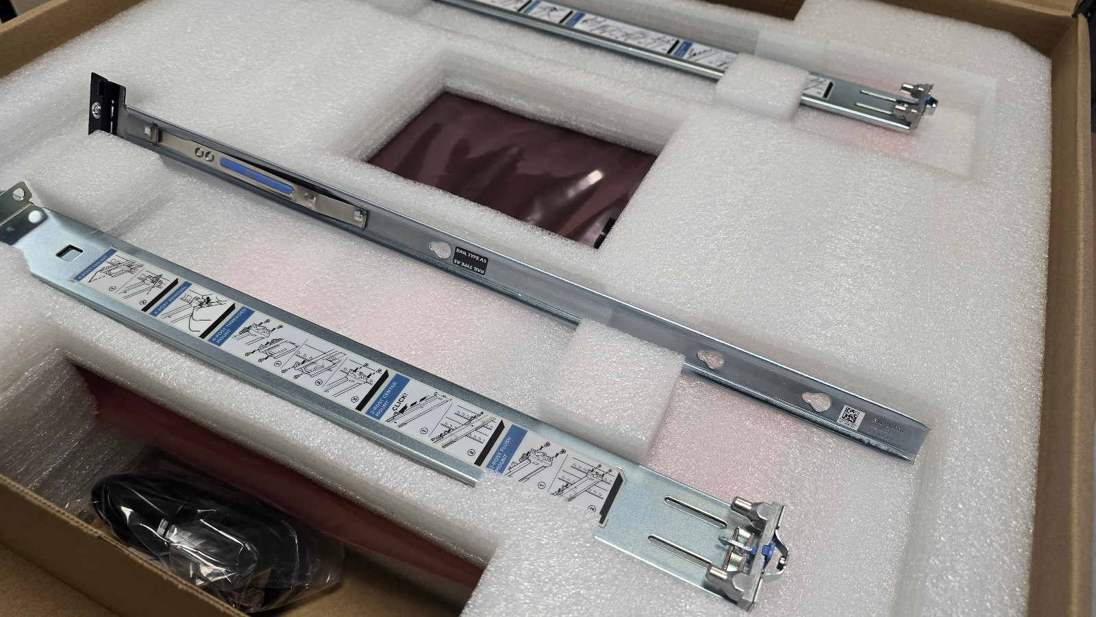 NEW Dell PowerSwitch S3148 48x 1GbE RJ45 2x 10GbE SFP+ Managed Switch 02PRN3 2