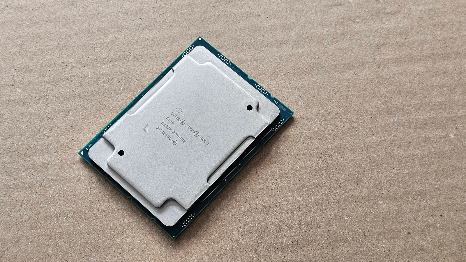 Intel Xeon Gold 6150 18Core 2.7GHz 24,75MB LGA3647 SR37K 1Year Warranty 2