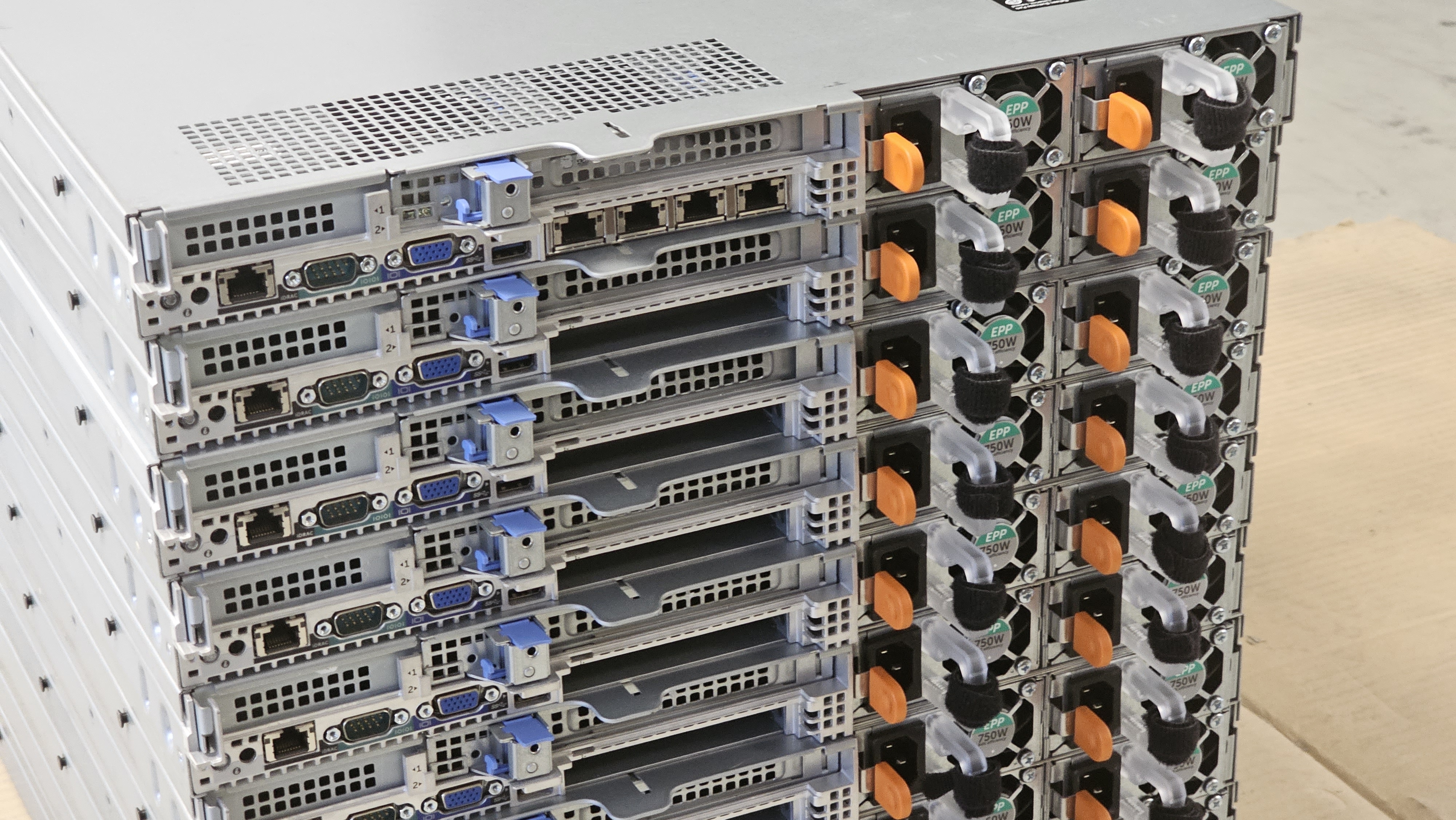 Dell PowerEdge R640 2x Gold 6254 18Core 3.1GHz 4LFF H730 RAID 2x 25Gb 2PSU 2