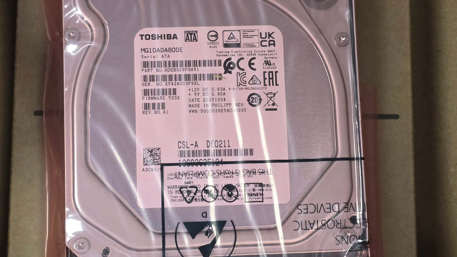 NEW Fsas Fujitsu 8TB SATA HDD LFF 3,5
