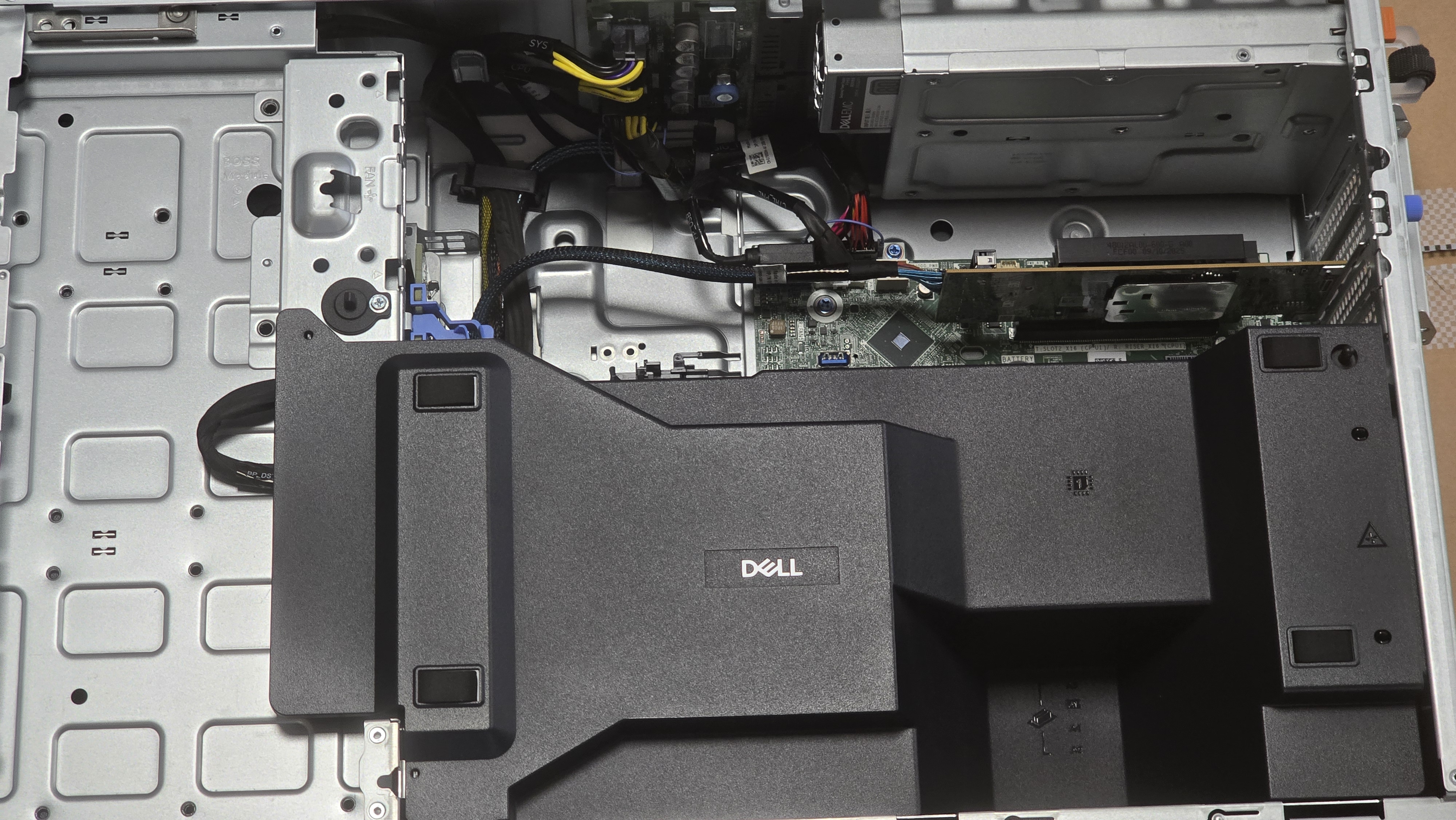 NEW DELL Poweredge T360 Xeon 6333P 3.1GHz 64GB RAM 8LFF 480GB SSD H355 RAID 3Y W 6
