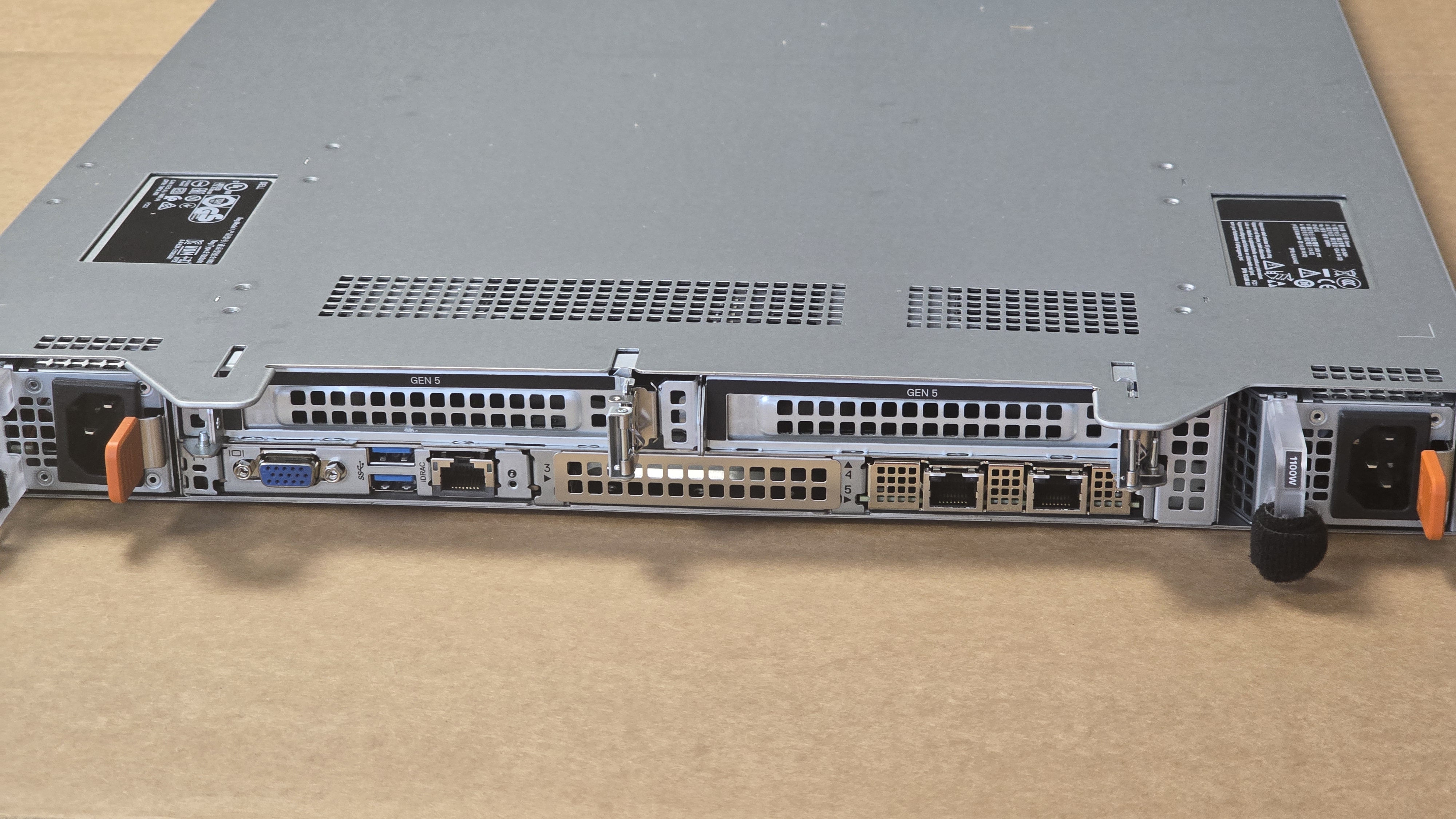NEW DELL R470 Intel Xeon 6507P 3.5GHz 32GB RAM 8SFF 480GB SSD H968i RAID 2PSU 5