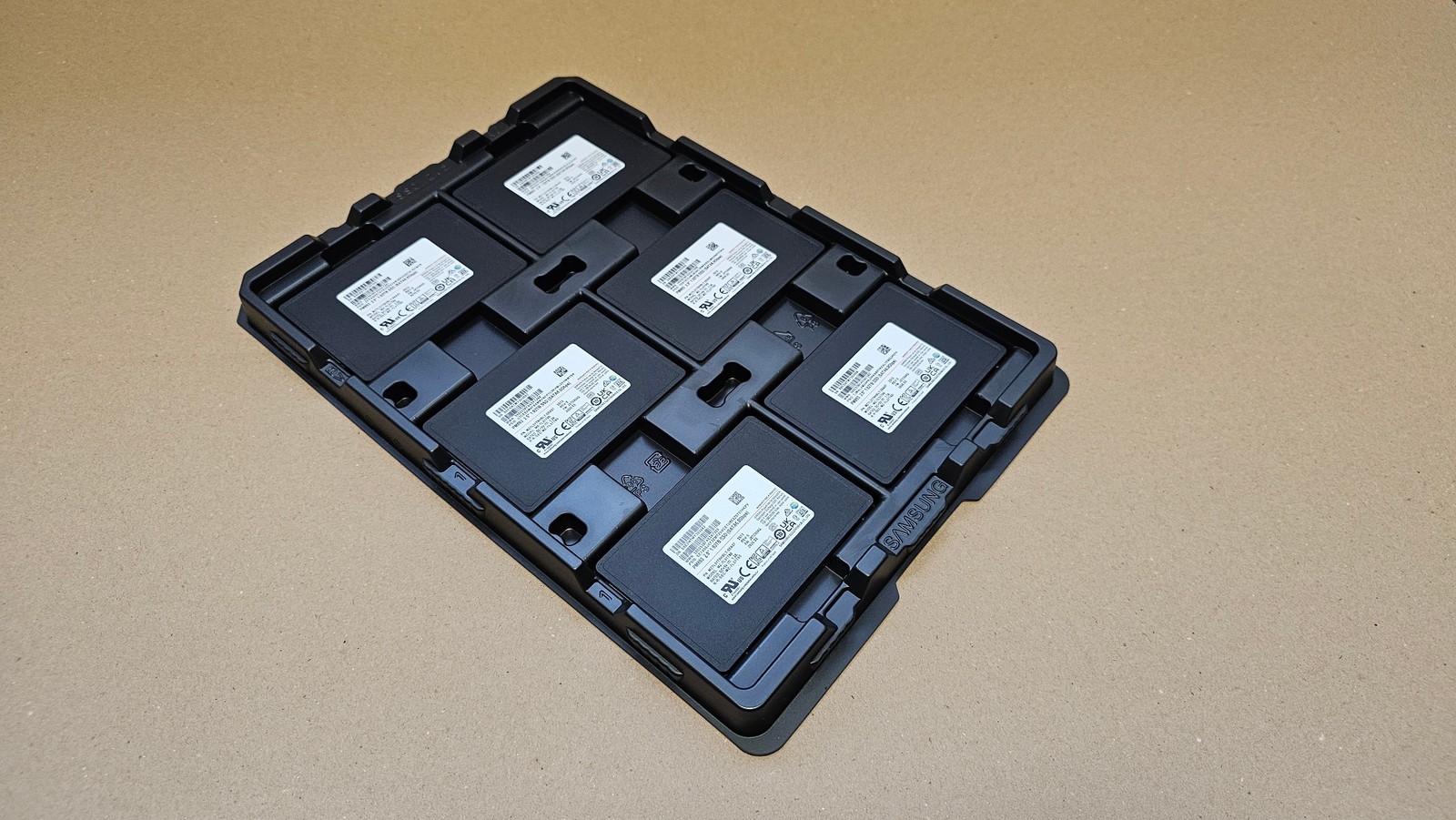+NEW + Samsung 1.92TB PM893 2,5