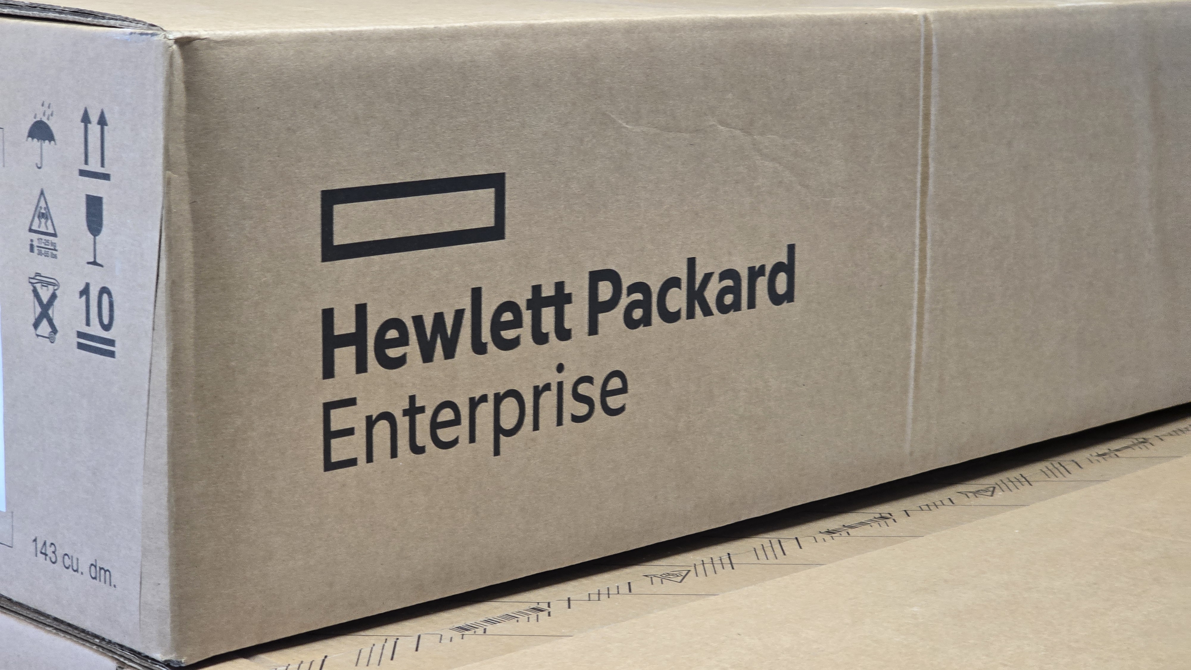 HP DL360 Gen11 Silver 4509Y 2.6GHz 64GB RAM 8SFF MR408i-o 2x 480GB SSD 2PSU 3Y W