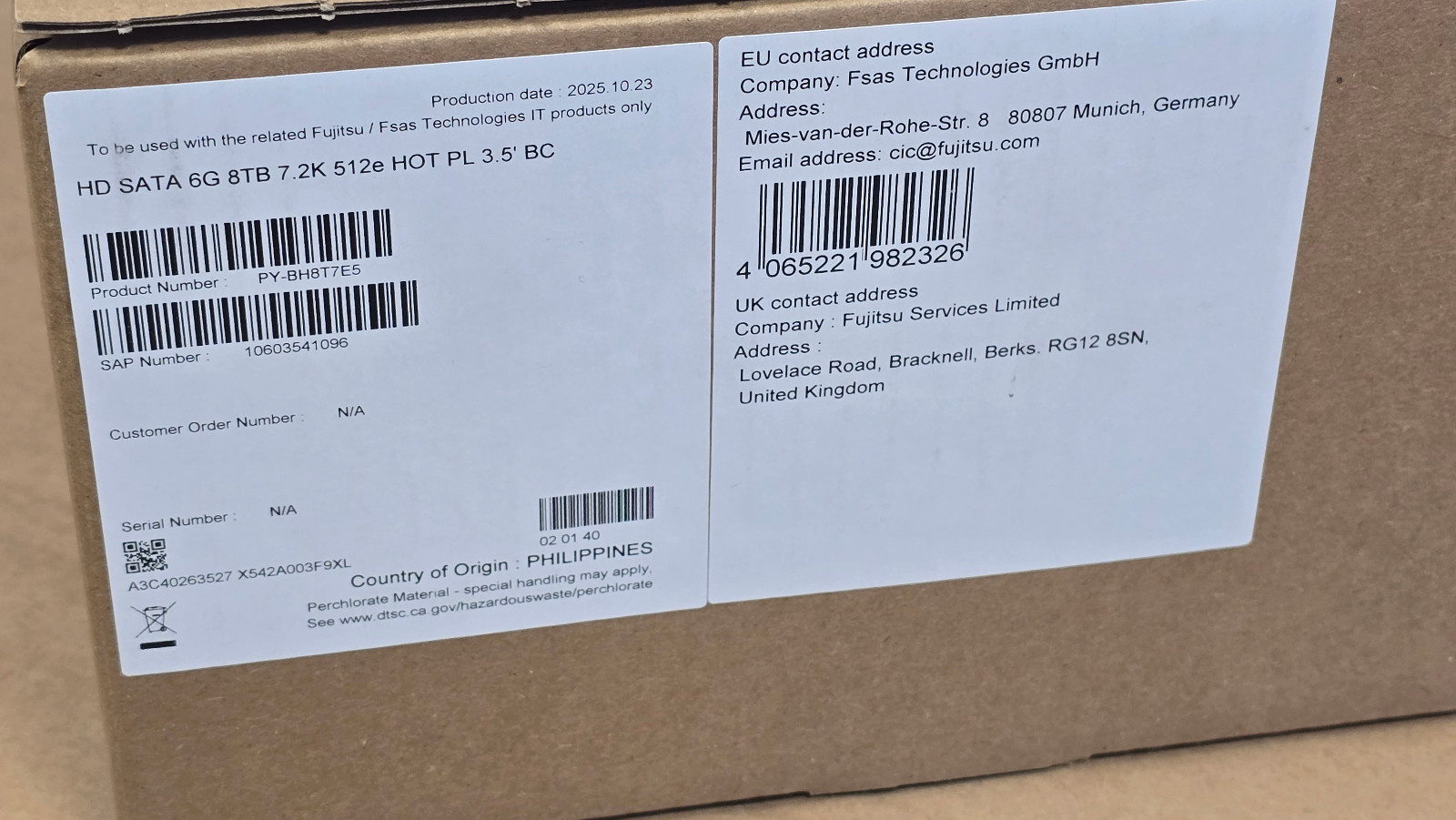 NEW Fsas Fujitsu 8TB SATA HDD LFF 3,5
