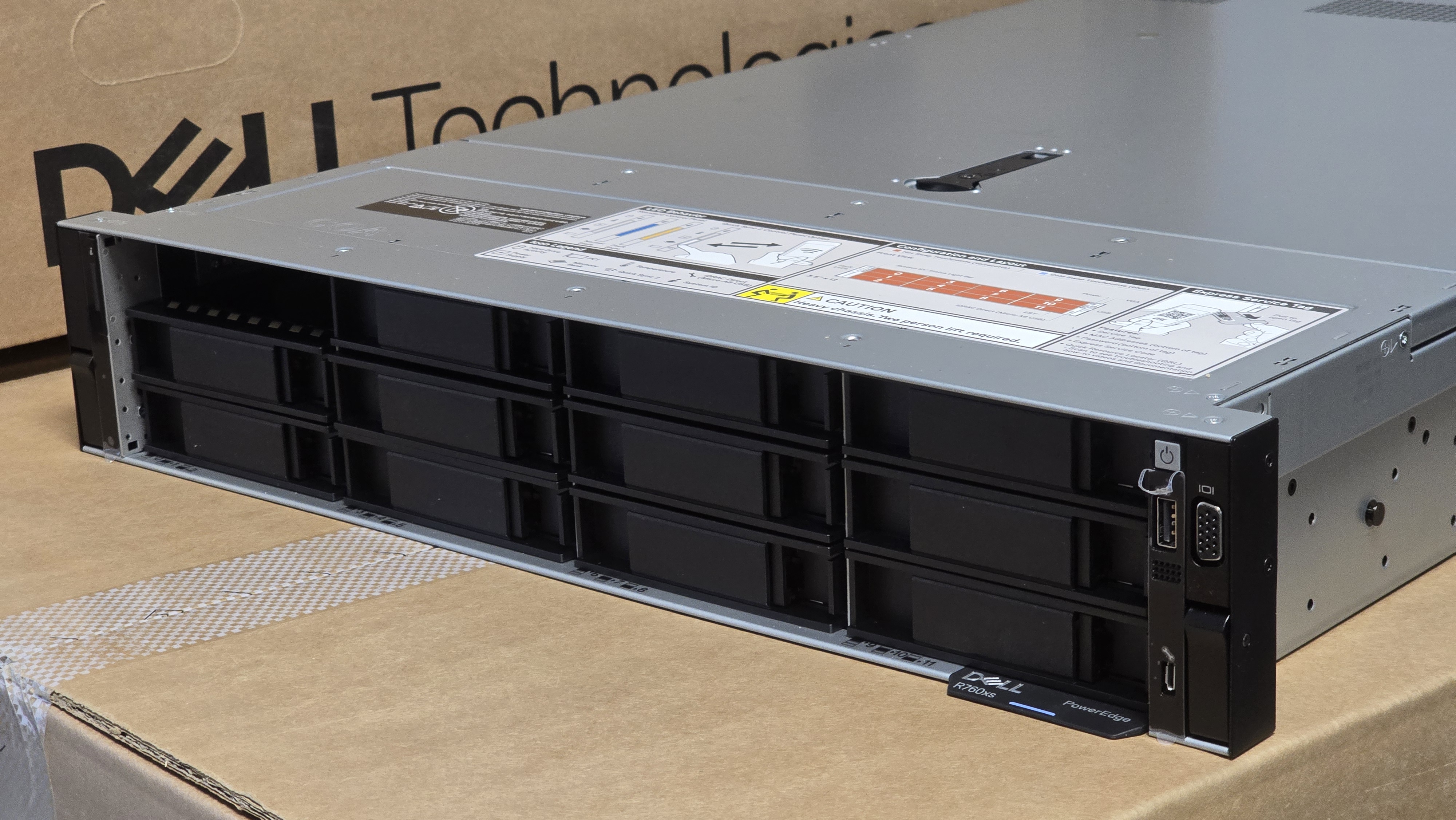 NEW DELL R760xs 2x Gold 5418Y 24C 2GHz 128GB RAM 12LFF HDD BAY H755 RAID 2PSU